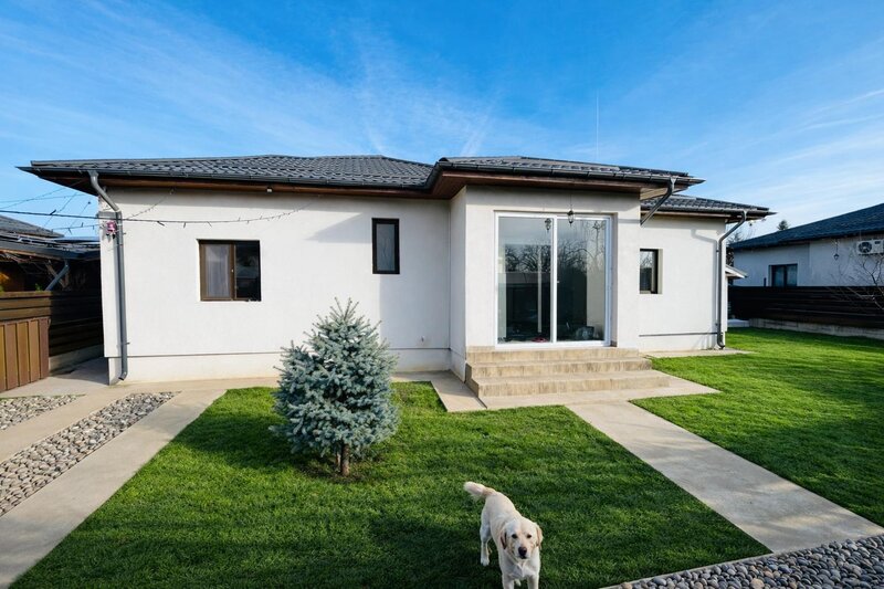 Domnesti Ilfov casa parter 3 dormitoare + panouri/baterii