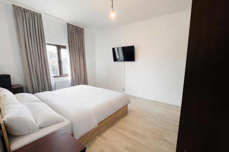 Domnesti Ilfov casa parter 3 dormitoare + panouri/baterii